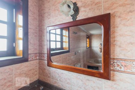 Casa à venda com 227m², 3 quartos e 4 vagasBanheiro da Suite - Espelho