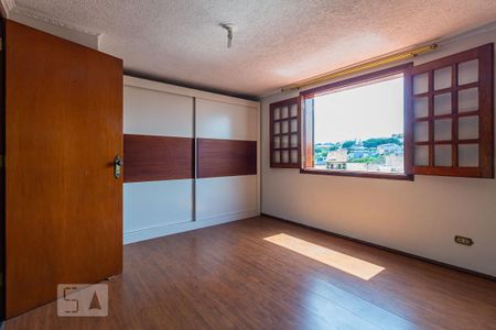 Casa à venda com 227m², 3 quartos e 4 vagasQuarto 2