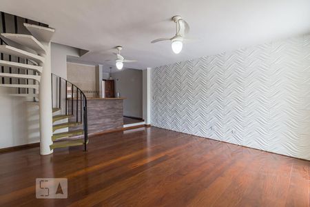 Sala de casa à venda com 3 quartos, 227m² em Vila Curuçá, Santo André