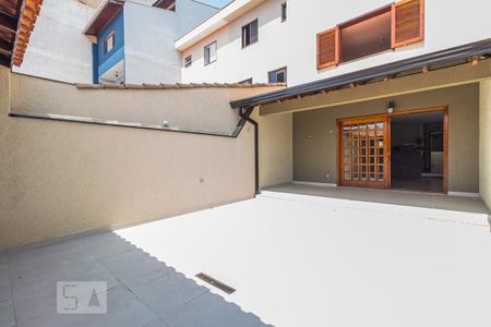Casa à venda com 227m², 3 quartos e 4 vagasQuintal