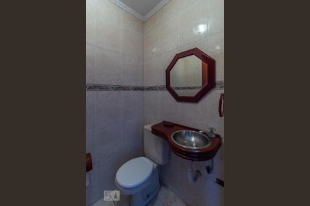 Casa à venda com 227m², 3 quartos e 4 vagasLavabo