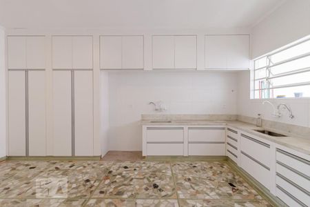 Apartamento para alugar com 240m², 3 quartos e 1 vagaCozinha 