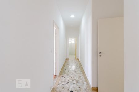 Apartamento para alugar com 240m², 3 quartos e 1 vagaCorredor dos quartos 