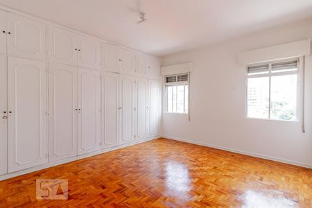 Apartamento para alugar com 240m², 3 quartos e 1 vagaQuarto 2 