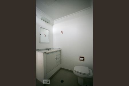 Banheiro da Suíte de apartamento para alugar com 2 quartos, 143m² em República, São Paulo