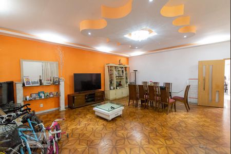 Sala 1 de casa para alugar com 8 quartos, 360m² em Grajaú, Rio de Janeiro