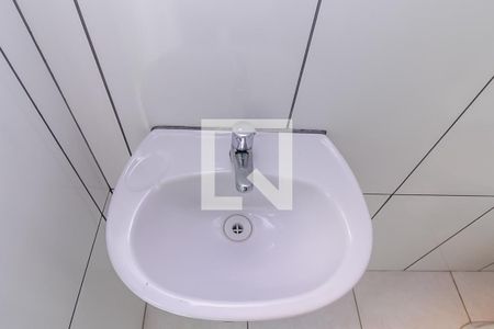 Casa para alugar com 117m², 2 quartos e 1 vaga Casa para alugar com 117m², 2 quartos e 1 vagaBanheiro 1