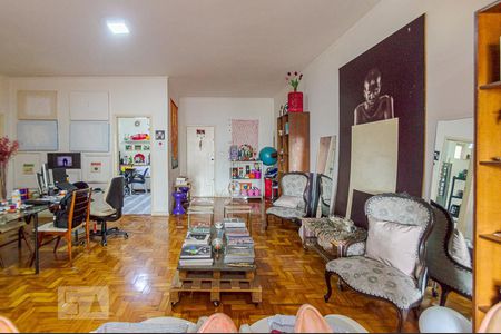 Apartamento à venda com 150m², 3 quartos e sem vagaSala