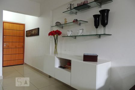 Sala  de apartamento à venda com 3 quartos, 98m² em Barra da Tijuca, Rio de Janeiro