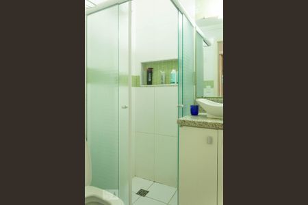 Apartamento à venda com 50m², 2 quartos e 1 vaga Apartamento à venda com 50m², 2 quartos e 1 vagaBanheiro