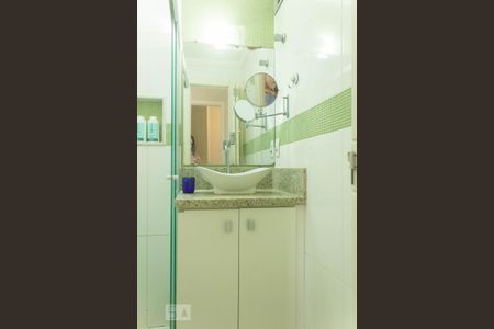 Apartamento à venda com 50m², 2 quartos e 1 vaga Apartamento à venda com 50m², 2 quartos e 1 vagaBanheiro