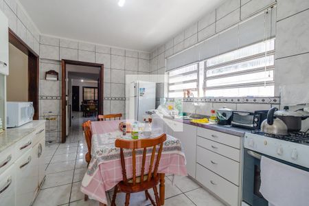 Casa à venda com 302m², 4 quartos e 4 vagasCozinha