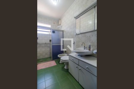 Casa à venda com 302m², 4 quartos e 4 vagasBanheiro da Suíte 