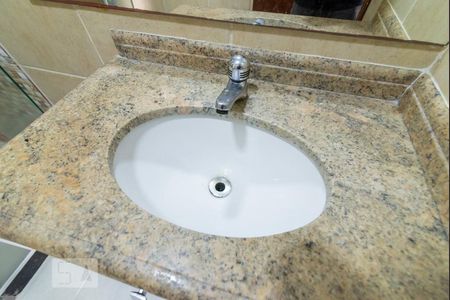 Apartamento para alugar com 84m², 3 quartos e sem vagaBanheiro