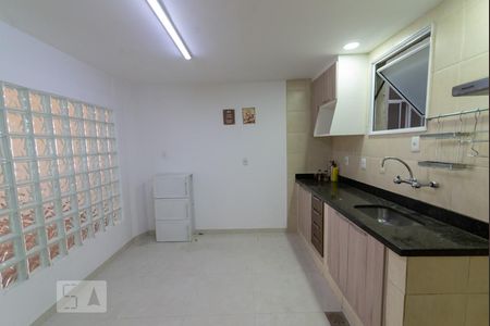 Apartamento para alugar com 84m², 3 quartos e sem vagaCozinha