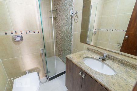Apartamento para alugar com 84m², 3 quartos e sem vagaBanheiro