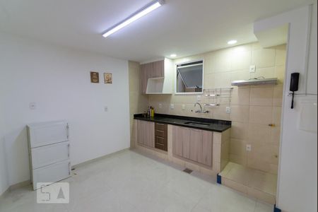 Apartamento para alugar com 84m², 3 quartos e sem vagaCozinha
