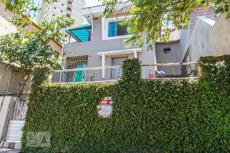 Casa à venda com 70m², 2 quartos e sem vagaFachada