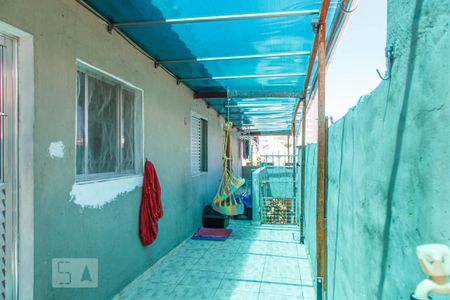 Casa à venda com 70m², 2 quartos e sem vagaQuintal