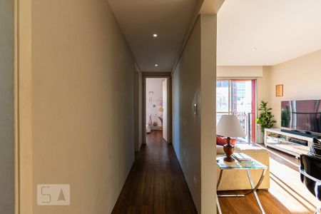 Corredor de apartamento à venda com 3 quartos, 160m² em Saúde, São Paulo