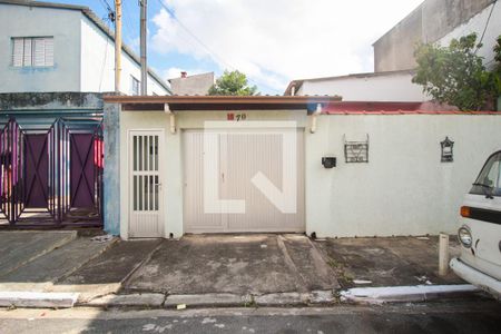 Casa à venda com 164m², 3 quartos e 3 vagas Casa à venda com 164m², 3 quartos e 3 vagasFachada