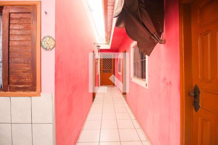 Casa à venda com 164m², 3 quartos e 3 vagas Casa à venda com 164m², 3 quartos e 3 vagasCorredor