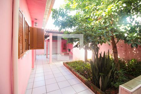 Casa à venda com 164m², 3 quartos e 3 vagas Casa à venda com 164m², 3 quartos e 3 vagasQuintal