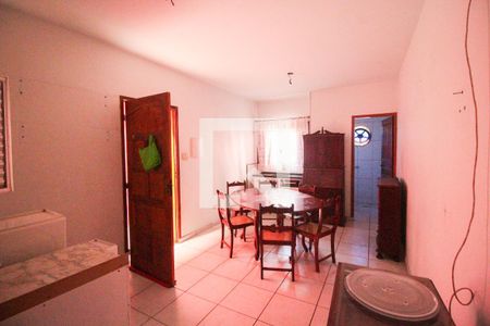 Casa à venda com 164m², 3 quartos e 3 vagas Casa à venda com 164m², 3 quartos e 3 vagasSala 2