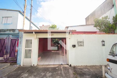 Casa à venda com 164m², 3 quartos e 3 vagas Casa à venda com 164m², 3 quartos e 3 vagasFachada