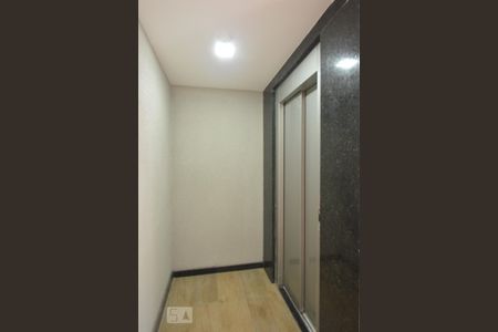 Apartamento para alugar com 42m², 2 quartos e sem vagaÁrea comum - elevador