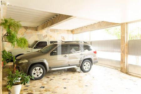 Casa à venda com 200m², 4 quartos e 4 vagasGaragem