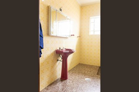 Casa à venda com 200m², 4 quartos e 4 vagasBanheiro