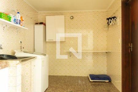 Casa à venda com 200m², 4 quartos e 4 vagasÁrea de Serviço