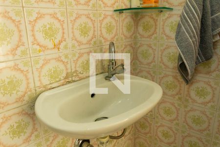 Casa à venda com 200m², 4 quartos e 4 vagasBanheiro de Serviço