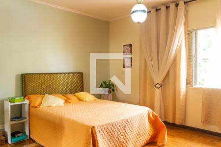 Casa à venda com 200m², 4 quartos e 4 vagasSuíte 