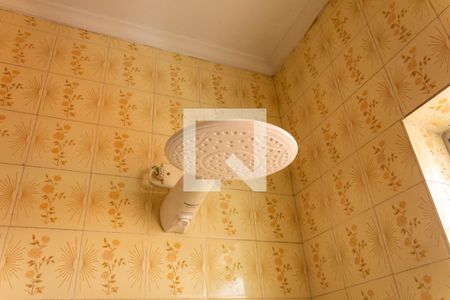 Casa à venda com 200m², 4 quartos e 4 vagasBanheiro Suíte 