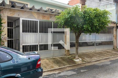 Casa à venda com 200m², 4 quartos e 4 vagasFachada
