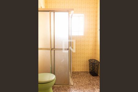 Casa à venda com 200m², 4 quartos e 4 vagasBanheiro Suíte 