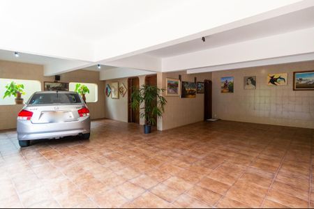 Casa à venda com 458m², 4 quartos e 8 vagasGaragem