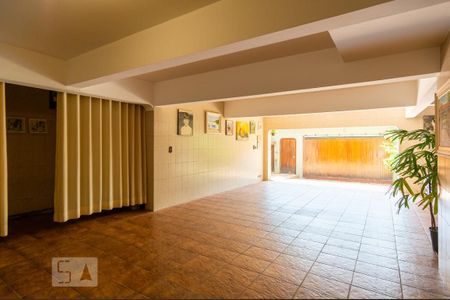 Casa à venda com 458m², 4 quartos e 8 vagasGaragem