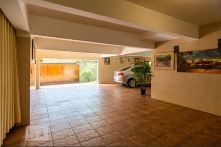 Casa à venda com 458m², 4 quartos e 8 vagasGaragem