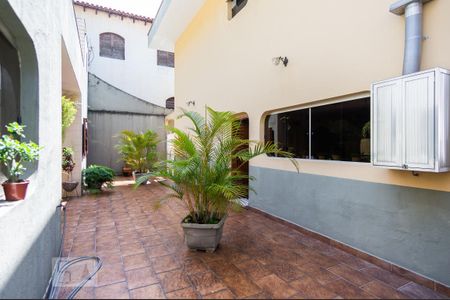 Casa à venda com 458m², 4 quartos e 8 vagasQuintal