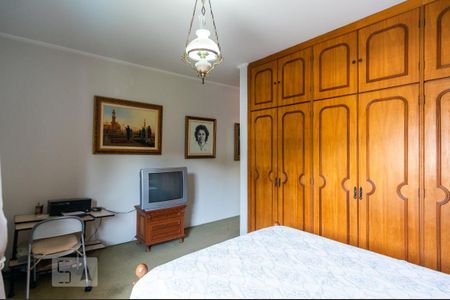 Casa à venda com 458m², 4 quartos e 8 vagasSuíte 1