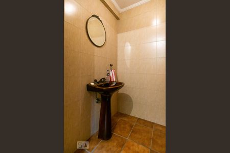 Casa à venda com 458m², 4 quartos e 8 vagasLavabo da Garagem