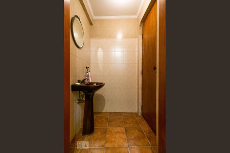 Casa à venda com 458m², 4 quartos e 8 vagasvLavabo da Garagem