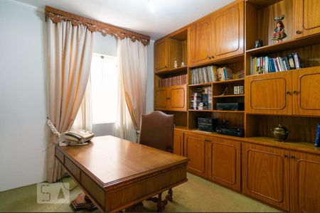 Casa à venda com 458m², 4 quartos e 8 vagasEscritório