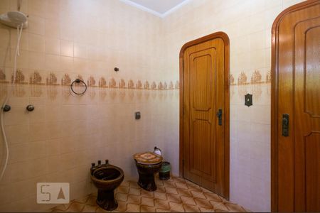 Casa à venda com 458m², 4 quartos e 8 vagasBanheiro