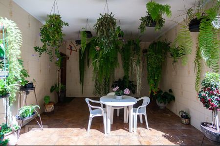 Casa à venda com 458m², 4 quartos e 8 vagasQuintal