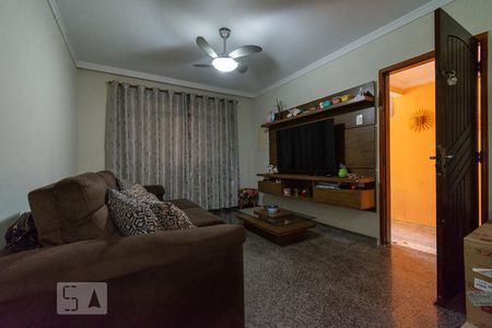 Sala de casa à venda com 3 quartos, 122m² em Jardim Maia, Guarulhos