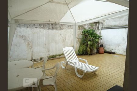 Área Externa de casa à venda com 5 quartos, 240m² em Aclimação, São Paulo